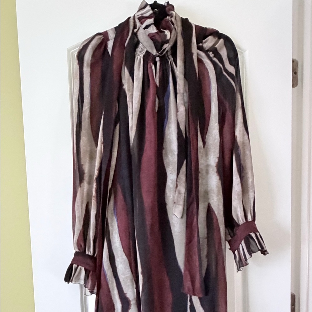Banana Republic Long Sleeve Dress in Black, Brown, and Cream